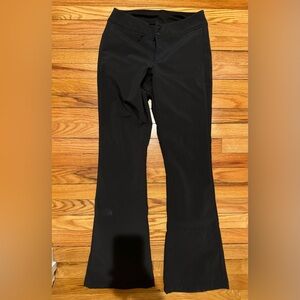 North Face women’s size 6 Windwall ski snow Pants with zipper and pocket
